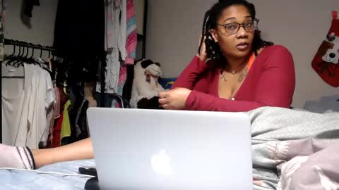 Snapshot of riversaint chatting on 14, 2, 2025 River Saint online show from 14, 2, 2025