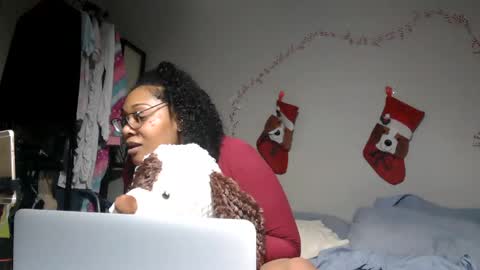 Snapshot of riversaint chatting on 14, 2, 2025 River Saint online show from 14, 2, 2025