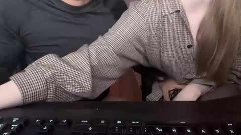 couplesexhot online show from 8, 4, 2026