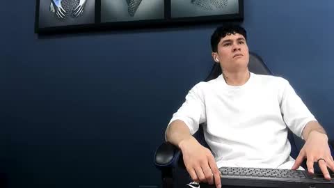 Snapshot of roan_birkin chatting on 9, 10, 2025 Roan Birkin online show from 9, 10, 2025