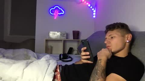 RoastingCorn online show from 5, 1, 2025