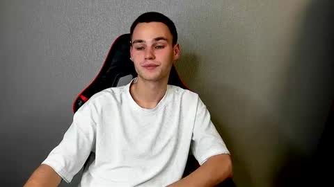 robert10211 online show from 18, 11, 2025