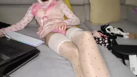 roberthauwu online show from 3, 11, 2025