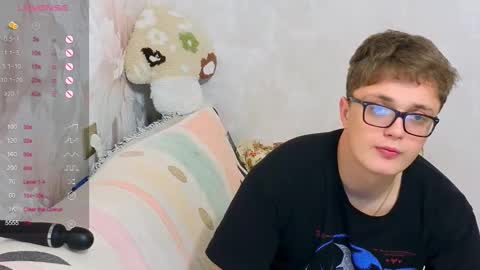 Snapshot of robertokingsize chatting on 16, 12, 2025 robertokingsize online show from 16, 12, 2025