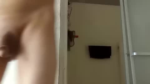 Snapshot of robertsaiz4200 chatting on 3, 11, 2025 robertsaiz4200 online show from 3, 11, 2025