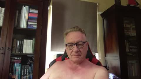 RobertTheRabbit online show from 30, 12, 2024