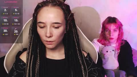 Snapshot of robin_yours chatting on 18, 11, 2025 Robin your online show from 18, 11, 2025