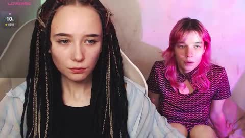 Snapshot of robin_yours chatting on 20, 11, 2025 Robin your online show from 20, 11, 2025