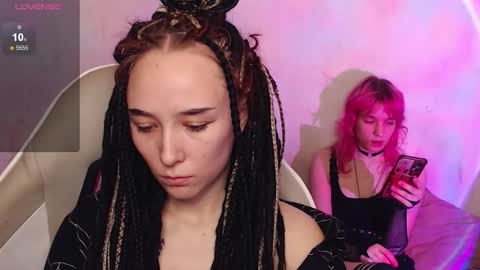 Snapshot of robin_yours chatting on 23, 11, 2025 Robin your online show from 23, 11, 2025