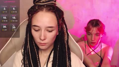 Snapshot of robin_yours chatting on 24, 11, 2025 Robin your online show from 24, 11, 2025