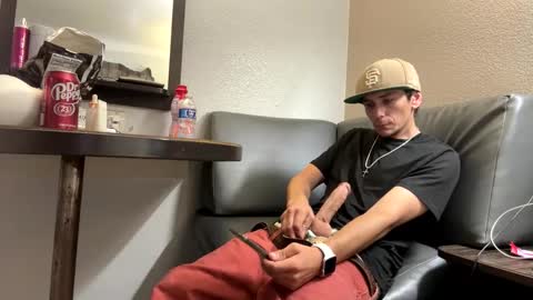 Snapshot of robwit8 chatting on 13, 10, 2025 Rob witha 8 online show from 13, 10, 2025