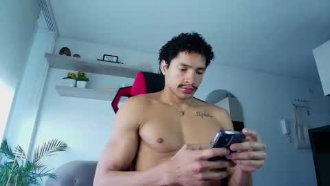 roby_millerr online show from 8, 11, 2025