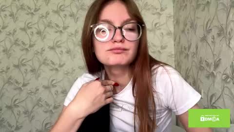 robynsentinella online show from 15, 12, 2025