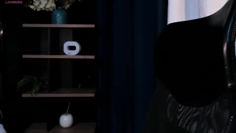 rocco_santos online show from 18, 10, 2025