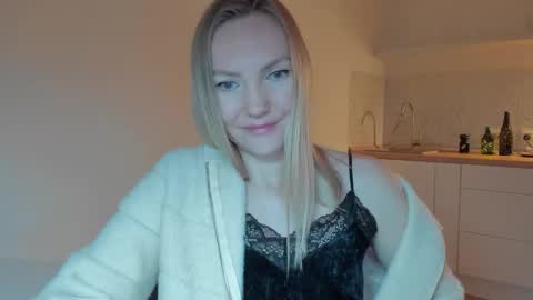 Snapshot of rock__baby chatting on 7, 3, 2026 rock__baby online show from 7, 3, 2026