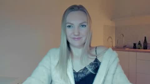 Snapshot of rock__baby chatting on 4, 4, 2026 rock__baby online show from 4, 4, 2026