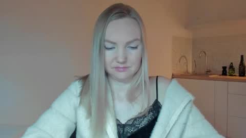 Snapshot of rock__baby chatting on 5, 4, 2026 rock__baby online show from 5, 4, 2026