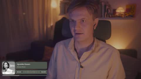 Snapshot of rocketbunnyxxx chatting on 8, 10, 2025 Rocket Bunny online show from 8, 10, 2025