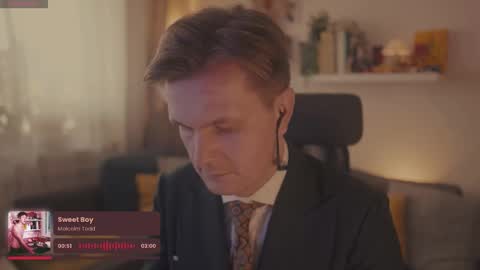 Snapshot of rocketbunnyxxx chatting on 14, 10, 2025 Rocket Bunny online show from 14, 10, 2025