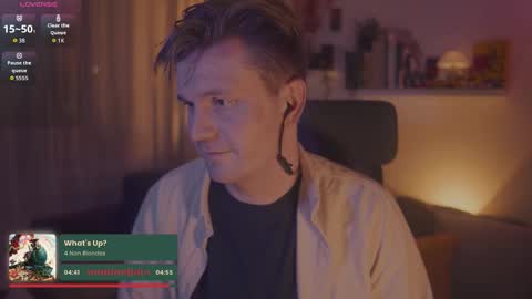 Snapshot of rocketbunnyxxx chatting on 19, 10, 2025 Rocket Bunny online show from 19, 10, 2025