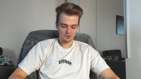 Snapshot of rokko_diamond777 chatting on 17, 12, 2024 taylor fox online show from 17, 12, 2024