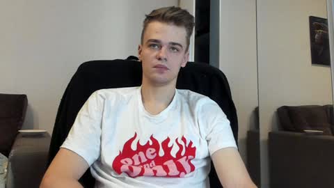 Snapshot of rokko_diamond777 chatting on 14, 1, 2025 taylor fox online show from 14, 1, 2025