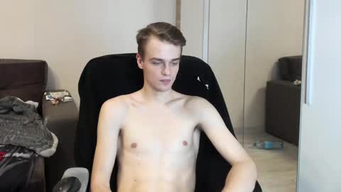 Snapshot of rokko_diamond777 chatting on 3, 3, 2025 taylor fox online show from 3, 3, 2025