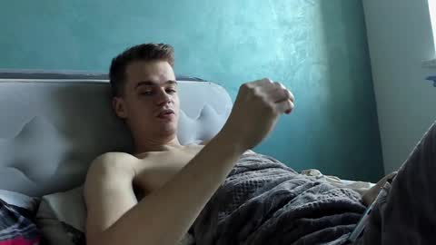 Snapshot of rokko_diamond777 chatting on 10, 10, 2025 taylor fox online show from 10, 10, 2025