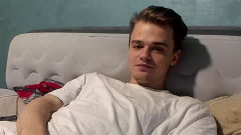 Snapshot of rokko_diamond777 chatting on 15, 11, 2025 taylor fox online show from 15, 11, 2025