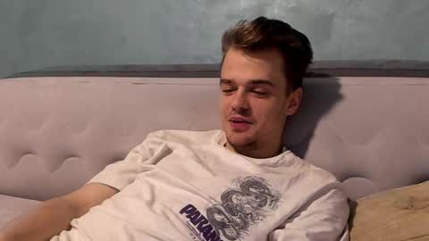 Snapshot of rokko_diamond777 chatting on 25, 11, 2025 taylor fox online show from 25, 11, 2025