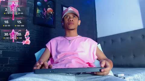 Snapshot of romancartier_ chatting on 18, 10, 2025 Roman Cartier online show from 18, 10, 2025