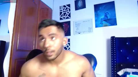 Snapshot of romanpearce_ chatting on 21, 3, 2026 Roman online show from 21, 3, 2026