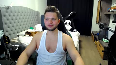 romantic_twunk online show from 18, 10, 2025