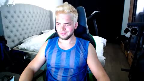 romantic_twunk online show from 25, 10, 2025