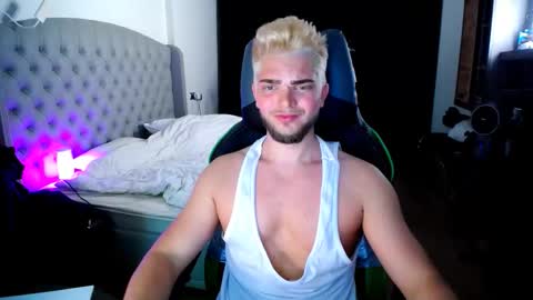 romantic_twunk online show from 25, 10, 2025