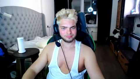 romantic_twunk online show from 27, 10, 2025