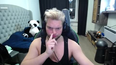 romantic_twunk online show from 17, 11, 2025