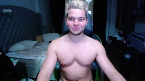 romantic_twunk online show from 18, 11, 2025