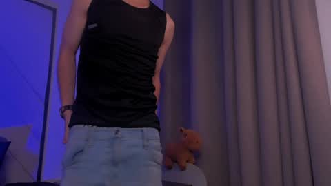 Snapshot of romeo_ricci1 chatting on 16, 1, 2025 Romeo Ricci online show from 16, 1, 2025