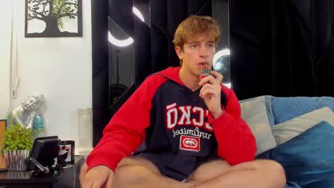 Snapshot of romeo_ricci1 chatting on 26, 1, 2025 Romeo Ricci online show from 26, 1, 2025