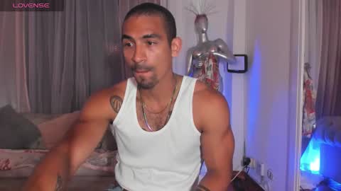 Snapshot of romeocolin_ chatting on 19, 12, 2024 R O M E O online show from 19, 12, 2024