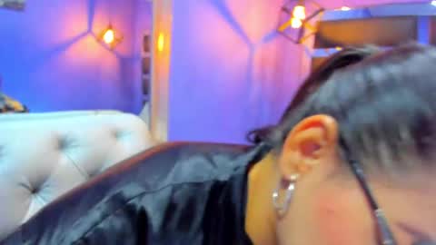 Romi  online show from 5, 10, 2025