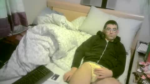 Snapshot of romson998181 chatting on 2, 11, 2025 romson998181 online show from 2, 11, 2025