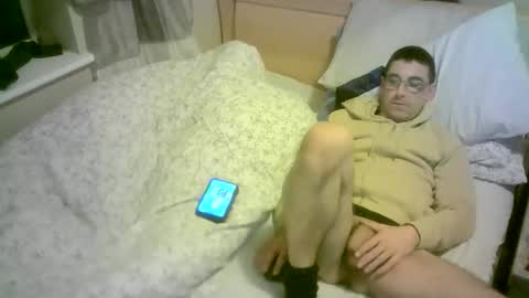 Snapshot of romson998181 chatting on 2, 2, 2026 romson998181 online show from 2, 2, 2026