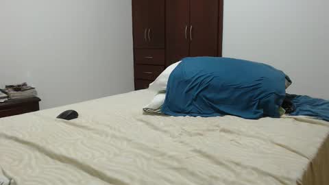    online show from 22, 11, 2025