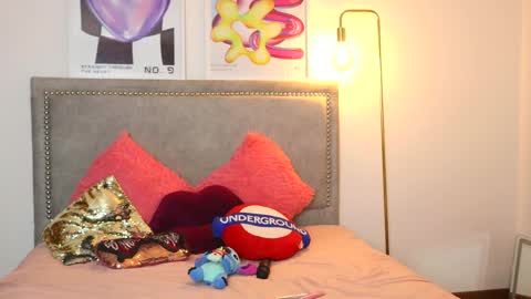 Roni online show from 8, 10, 2025