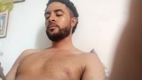 Snapshot of ronreal07 chatting on 26, 10, 2025 ronreal07 online show from 26, 10, 2025