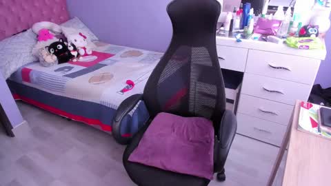 Twelve 3 Inst Twelve 312002 Twitter Room312 2002 online show from 15, 2, 2025