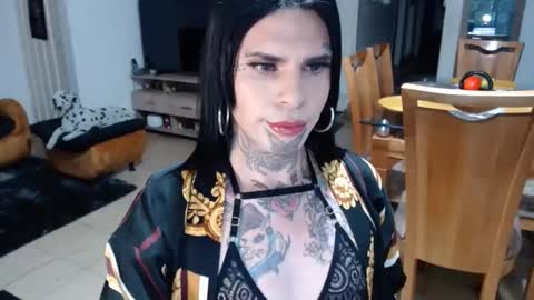 herreraisa offical online show from 8, 2, 2025