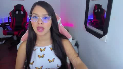  MIA AND PAUL online show from 9, 1, 2026